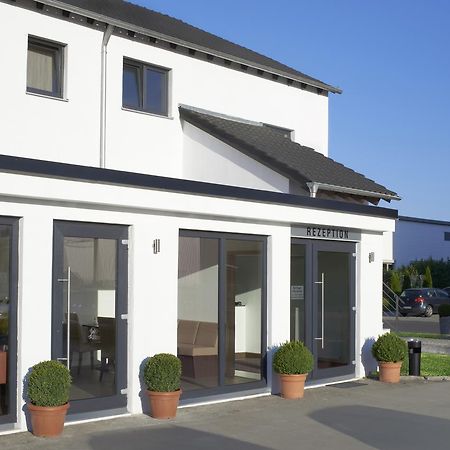 Hotel New In Gaimersheim Exterior photo