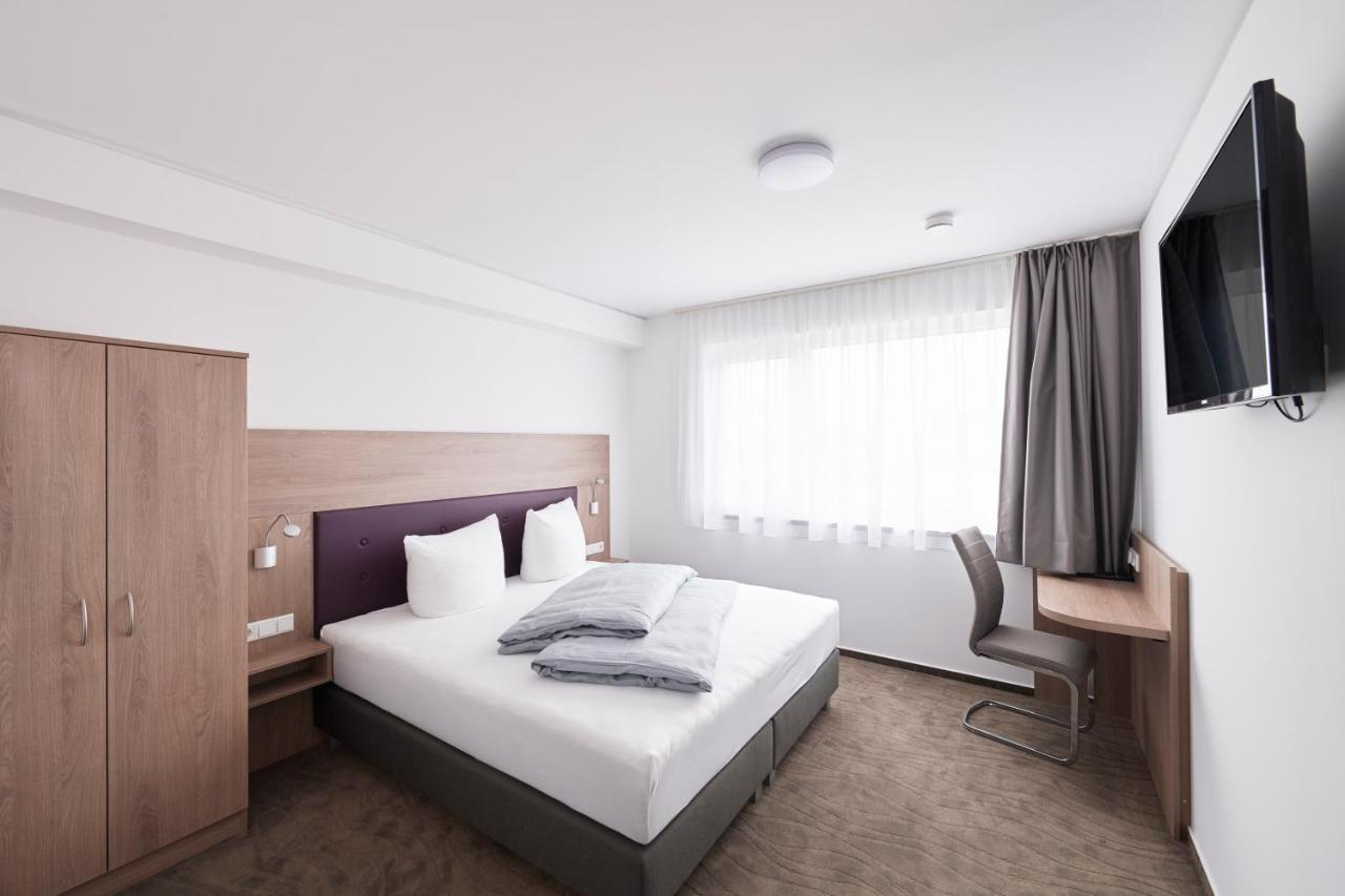 Hotel New In Gaimersheim Exterior photo